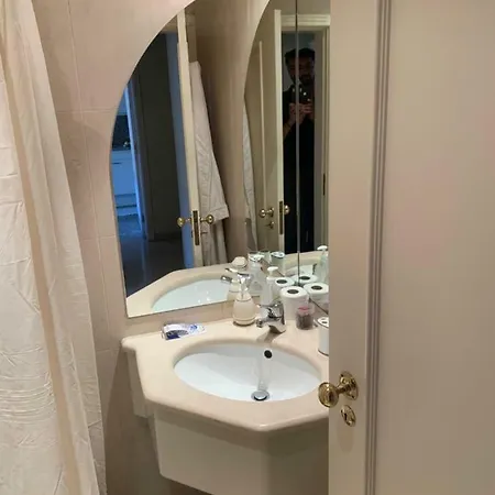 Sweet With Bathroom In Affittacamere *